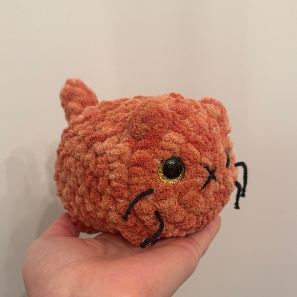 Handmade loaf cat - Picture 2 of 5